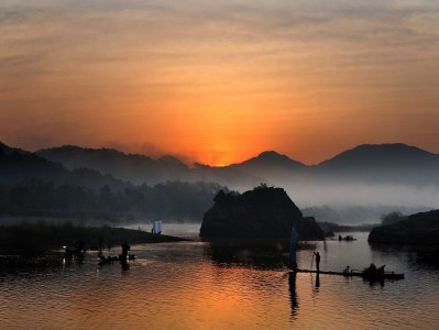 贵阳建设一个完善的旅游景区标识系统是非常重要的