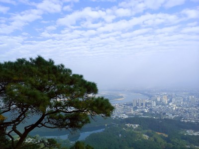 贵阳桂平西山：壮乡奇景，美食文化，历史遗迹