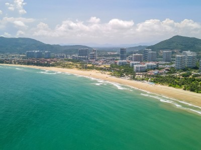 贵阳万宁旅游：海滩与热带雨林，魅力对比